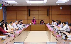 Quốc hội thảo luận về kinh tế - xã hội