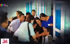 Người dân đổ xô đi bắt con "sâu xoang" ở Phú Thọ
