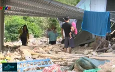 Sẵn sàng di dời dân ra khỏi khu vực sạt lở núi