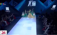 Cô bé vô gia cư tỏa sáng trên sàn catwalk