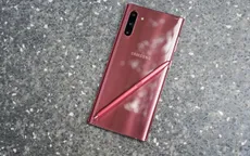 Vì sao các hãng smartphone ít ưu ái màu hồng?