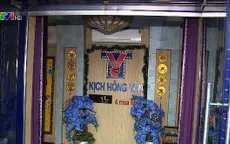 NSND Hồng Vân chia sẻ nỗi niềm trong buổi diễn cuối tại sân khấu Superbowl