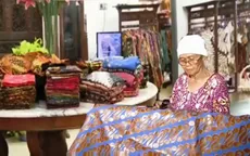 Trăn trở nghề làm batik truyền thống