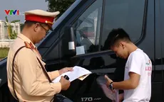 Ra quân thực hiện cao điểm kiểm tra, xử lý xe vận tải vi phạm trên cao tốc