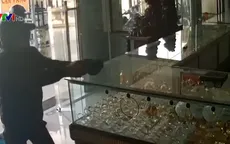 Táo tợn cướp tiệm vàng giữa ban ngày ở TP.HCM