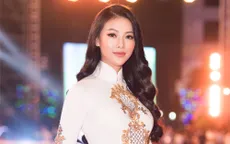 Hoa hậu Phương Khánh diện áo dài nền nã dự khai mạc Lễ hội Dừa Bến Tre 2019