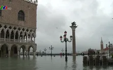 Venice chìm trong biển nước vì ngập lụt