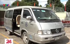 Bất cập từ vụ xe đưa đón làm văng học sinh xuống đường