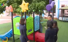 Vụ bé 3 tuổi gặp nạn khi chơi cầu trượt trong trường học: Tạm đình chỉ 3 giáo viên