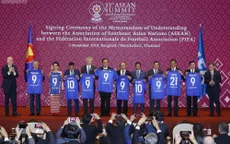 Thủ tướng chứng kiến ASEAN và FIFA ký bản ghi nhớ hợp tác