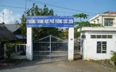 Đưa ra khỏi ngành thầy giáo làm học sinh lớp 11 có thai