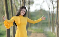 Lương Nguyệt Anh trổ tài vẽ trên gốm trong MV mới về quê hương Kinh Bắc