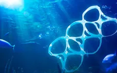 Dọn rác dưới biển Aegean