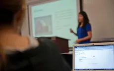 Học Tiếng Anh bản ngữ: Đỏ mắt chọn "thầy xịn"
