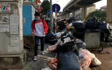 Rác thải ùn ứ ở nội thành Hà Nội