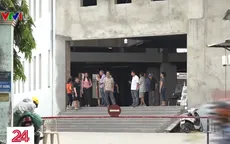 7 năm không đòi được nhà, người dân dọn vào chung cư đang xây để "cố thủ"