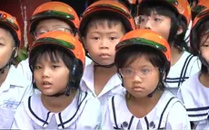 Tặng hàng nghìn mũ bảo hiểm cho học sinh tiểu học tại TP.HCM