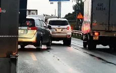 Bát nháo giao thông trên cao tốc TP.HCM - Trung Lương