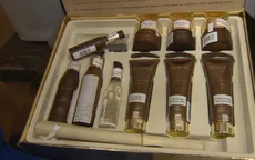 Phản ứng của khách hàng khi mua mỹ phẩm Deaura