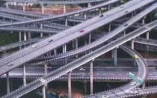 Chóng mặt với "ma trận" giao thông trên cao ở Trùng Khánh (Trung Quốc)