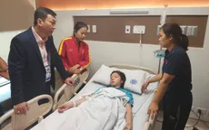 ĐT nữ Việt Nam: Trung vệ Trần Thị Hồng Nhung kiệt sức sau khi cùng ĐT lên ngôi vô địch