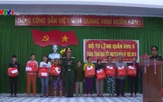 Bộ Tư lệnh Quân khu 5 trao hơn 90.000 suất quà Tết cho người nghèo