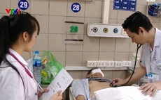 Gia tăng các ca cấp cứu do lạm dụng rượu ngày Tết