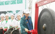 Chủ tịch Quốc hội dự Lễ ra quân hưởng ứng Tết trồng cây