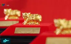 Người dân đổ xô mua sản phẩm vàng ngày Thần tài và lễ Tình nhân