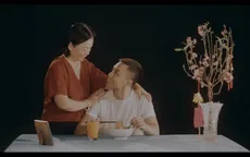 Dương Edward ra mắt MV hát về nỗi lòng người con xa quê nhớ mẹ ngày Tết