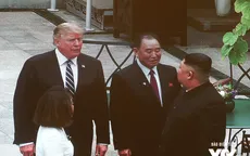 ẢNH: Tổng thống Donald Trump trao đổi với Chủ tịch Kim Jong-un ở khuôn viên Metropole