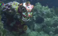 Múa lân dưới nước ở Malaysia