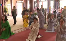 Đi lễ chùa - Nét đẹp văn hóa đầu năm mới