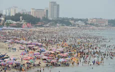 Nhiều điểm du lịch quá tải những ngày Tết