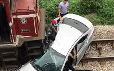 Va chạm với tàu hỏa, 5 người trên xe ô tô thương vong