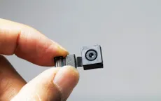 Gia đình Mỹ bị bạn lắp camera theo dõi cả năm trời