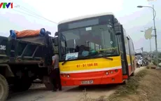 Tăng cường an toàn giao thông trên các tuyến xe bus về ngoại thành