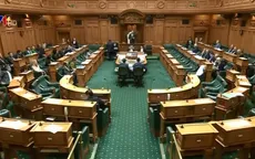 New Zealand cấm vũ khí bán tự động và súng trường