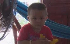 Cậu bé 2 tuổi đã biết đọc cả tiếng Việt lẫn tiếng Anh