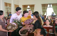 500 người dân đóng MV của Phạm Phương Thảo về quê hương Nghi Lộc