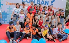 Nguyễn Hồng Nhung xúc động khi chăm sóc những đứa trẻ tự kỷ giống con mình
