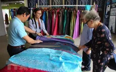 Lễ hội áo dài tại Festival làng nghề truyền thống Huế 2019