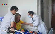 Mùa hè cẩn trọng với bệnh viêm màng não mủ ở trẻ