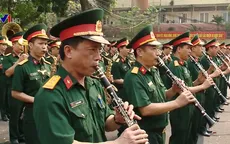 Chiến sỹ quân nhạc dùng âm nhạc để phục vụ những ngày lễ trọng đại của dân tộc