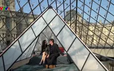 Lần đầu tiên bảo tàng Louvre đón khách nghỉ qua đêm