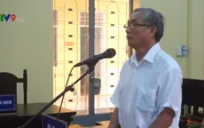 Thầy giáo về hưu giao cấu với học sinh cũ lĩnh án 2 năm tù