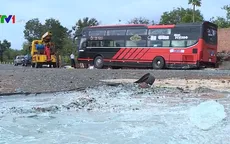 2 xe khách tông nhau, nhiều người bị thương