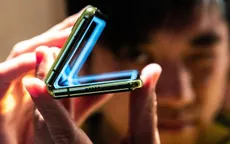 Người dùng sẽ tiếp tục phải "đỏ mắt" chờ Galaxy Fold