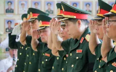 Đông đảo người dân, cơ quan, lực lượng quân đội tại Cần Thơ viếng Đại tướng Lê Đức Anh