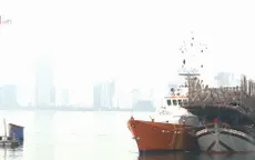 Đưa tàu và 52 ngư dân gặp nạn về đất liền an toàn